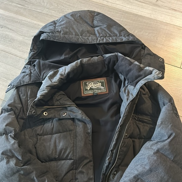 Down filled Roots winter jacket - Picture 3 of 5